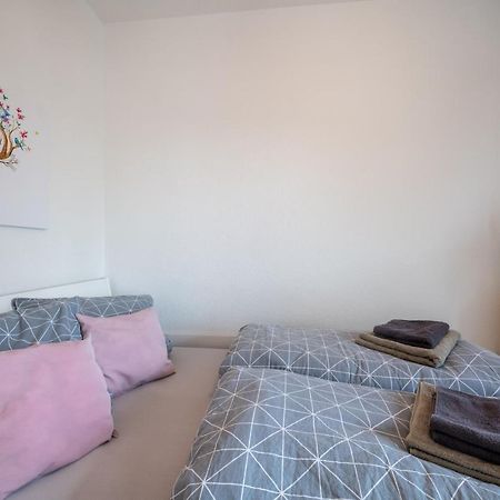 Moderne Eg-Wohnung In Sudenburg Mit Parkplatz, Top Anbindung Магдебург Экстерьер фото